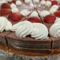 Tarta de Fresas y Queso de Almendras(producto de temporada, consultar disponibilidad)